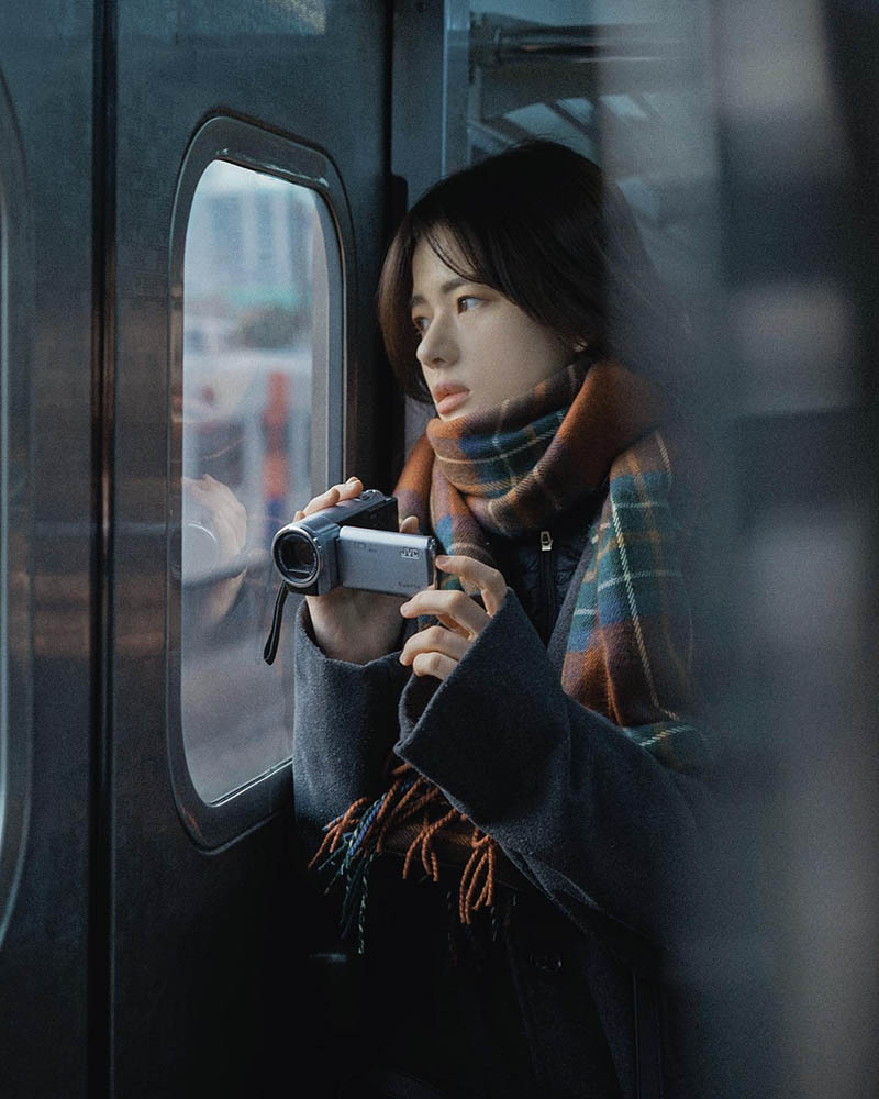 胶片情绪人像摄影作品图片欣赏，韩国摄影师Yonilightz审美提升素材
