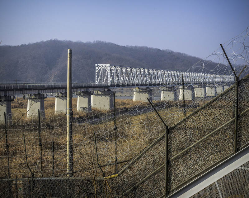 肖像、风景、裸体、彩色、黑白、模糊摄影作品图片欣赏，摄影师Serge Picard审美提升素材