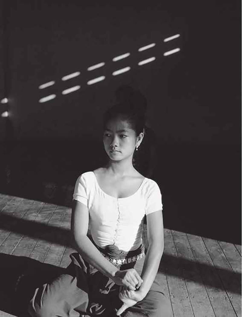 中国黑白纪实人物肖像摄影作品图片欣赏，摄影师阮义忠摄影审美提升素材