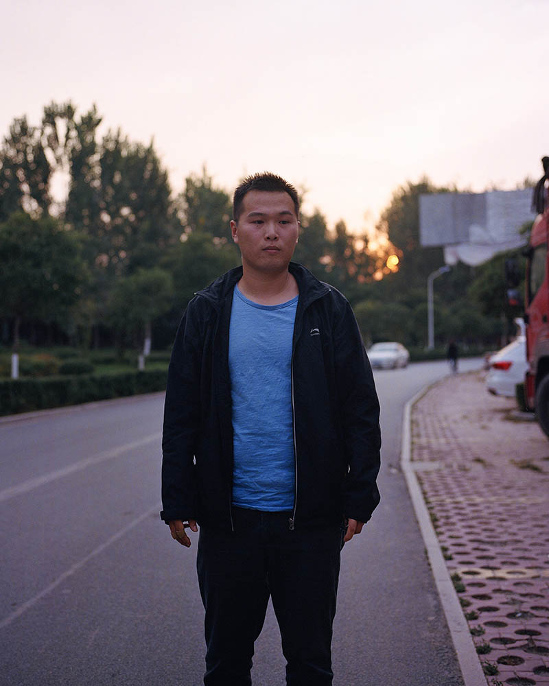 复古胶片风格人物肖像摄影作品图片欣赏，摄影师史阳琨摄影审美提升素材