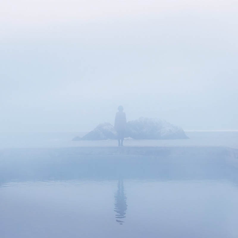 超现实主义人像摄影作品图片欣赏，摄影师Gabriel Isak摄影审美提升素材