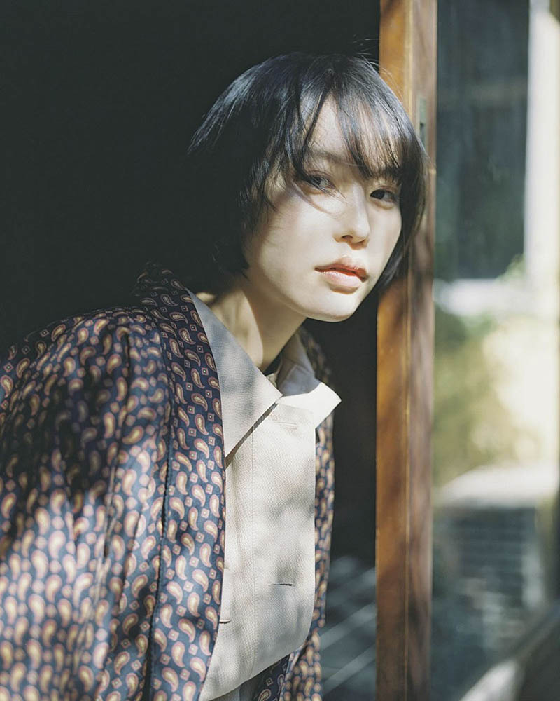 浓郁复古胶片人像摄影作品欣赏，日本摄影师大林直行（Naoyuki Obayashi）作品集图片素材