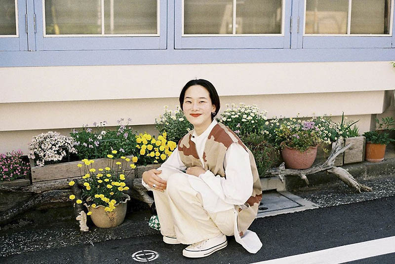 胶片风格日本女孩写真人像摄影作品欣赏，日本摄影师笑子作品集图片素材