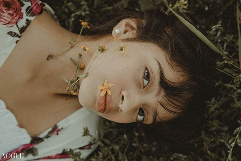 暗调古典油画风格少女人像摄影作品欣赏，ins墨西哥摄影师ALEXIA MERCADO作品集图片素材