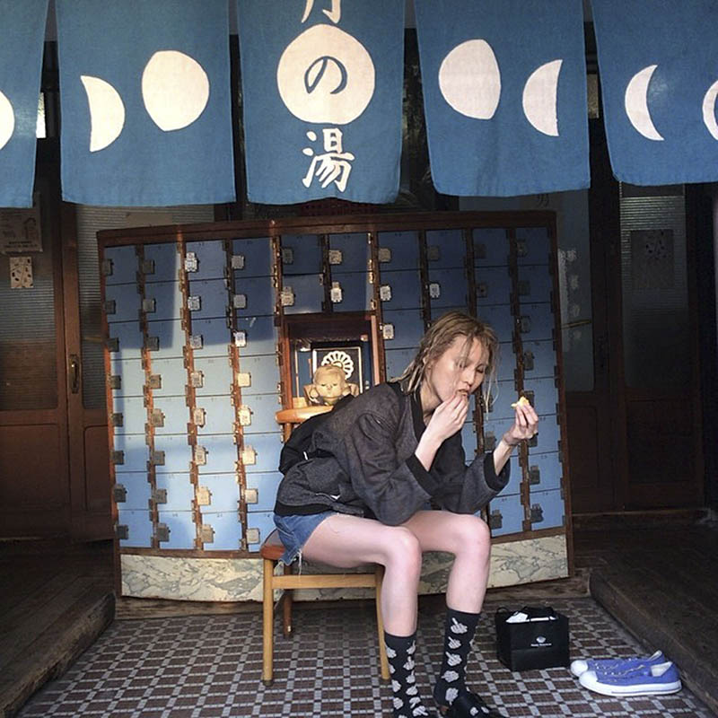 日本纪实、明星写真人像肖像摄影作品欣赏，ins摄影师monimogi作品集图片素材