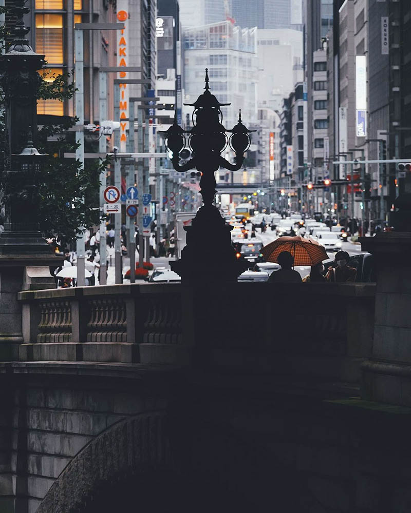灰度色调日本街景街头摄影作品欣赏，ins摄影师保井崇志（Takashi Yasui）作品集图片素材