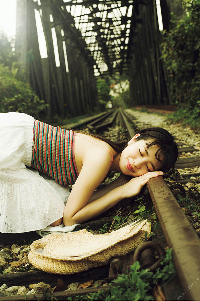 日本演员模特Mayuu Yokota 横田真悠写真集 「ないしょの＃まゆうだけ」