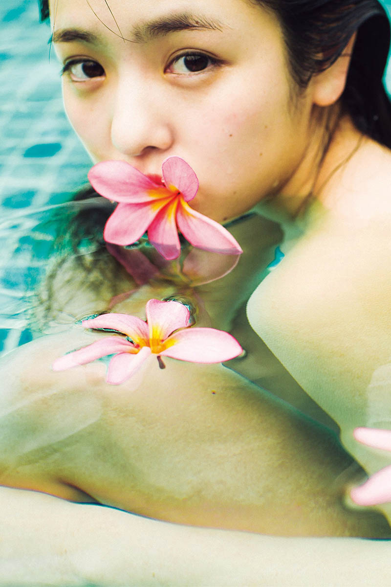 日本演员模特Mayuu Yokota 横田真悠写真集 「ないしょの＃まゆうだけ」