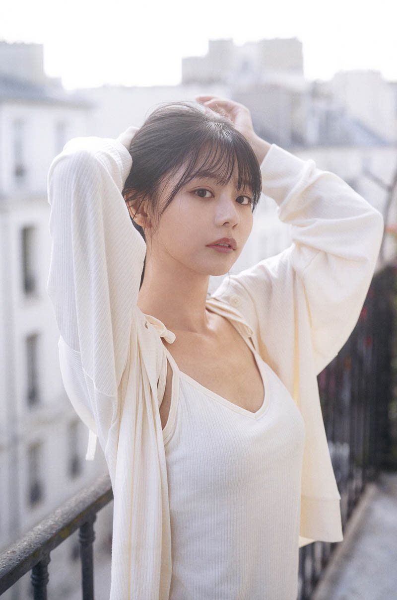 日本女演员Hikari Kabashima椛島光浅仓唯1st写真集