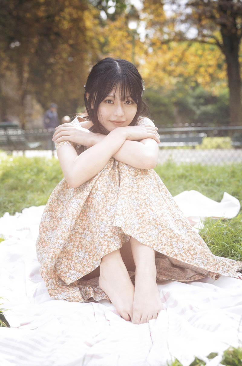 日本女演员Hikari Kabashima椛島光浅仓唯1st写真集