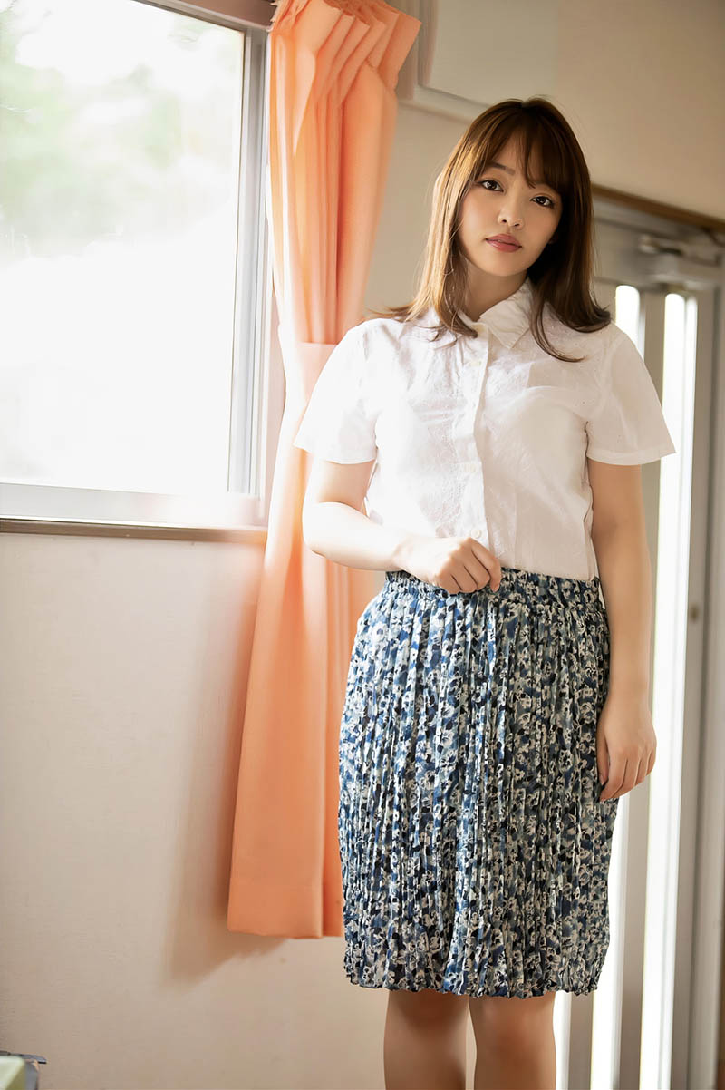 日本模特演员Haruka Ando 安藤遥, デジタル写真集 idolpost [恋の絶対音感]