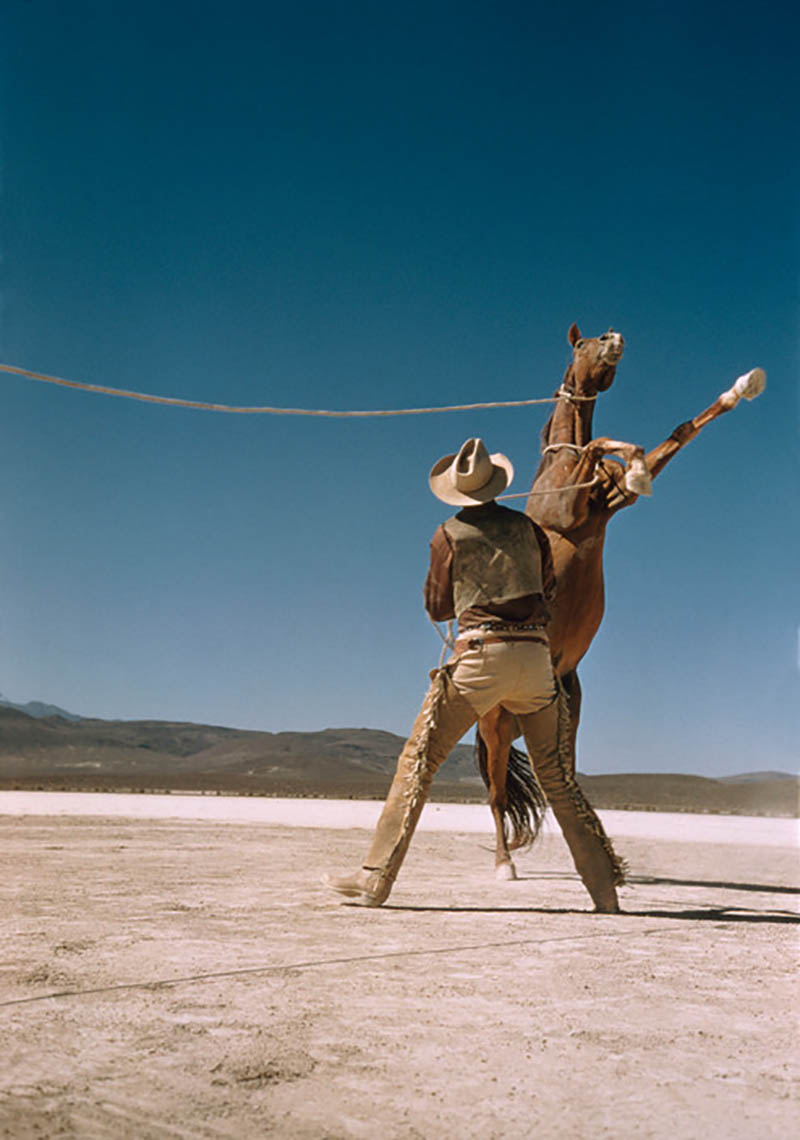 黑白新闻纪实摄影作品图集欣赏,匈牙利裔美国摄影师Cornell Capa康奈尔 卡帕作品集