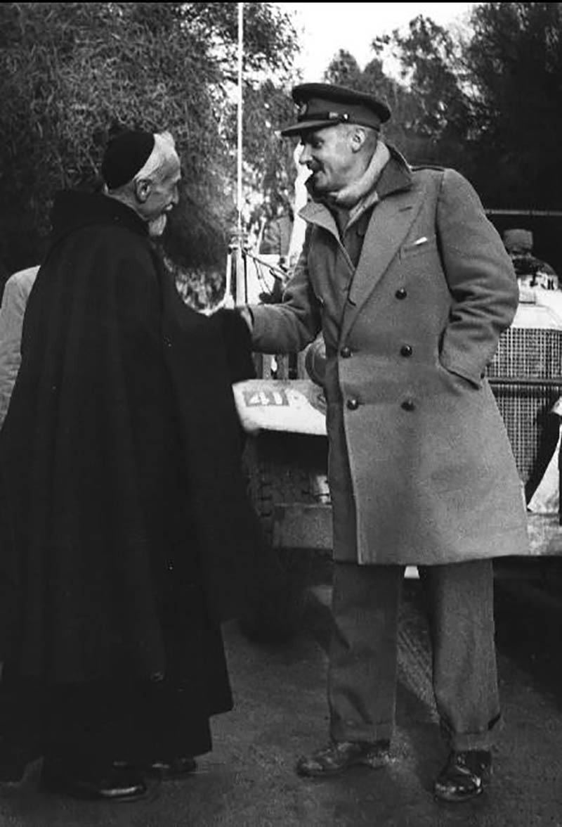 新闻纪实摄影作品图集欣赏，马格南摄影师George Rodger（乔治・罗杰）作品集