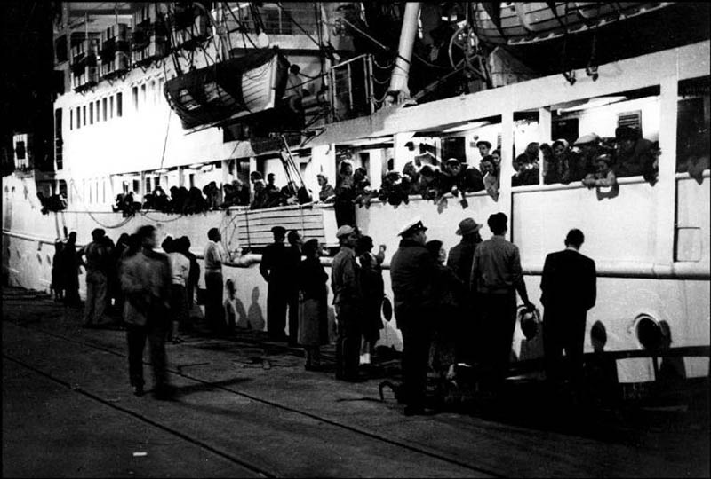 战争纪实新闻摄影作品图集欣赏,以色摄影师Micha Bar-Am作品集