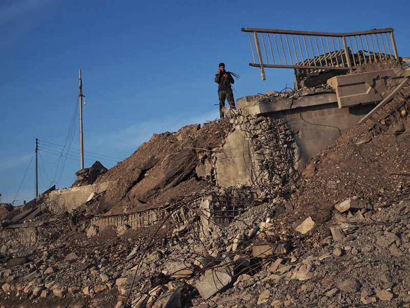 战争纪实新闻摄影作品图集欣赏，秘鲁摄影师Moises Saman（莫伊塞斯・萨曼）作品集