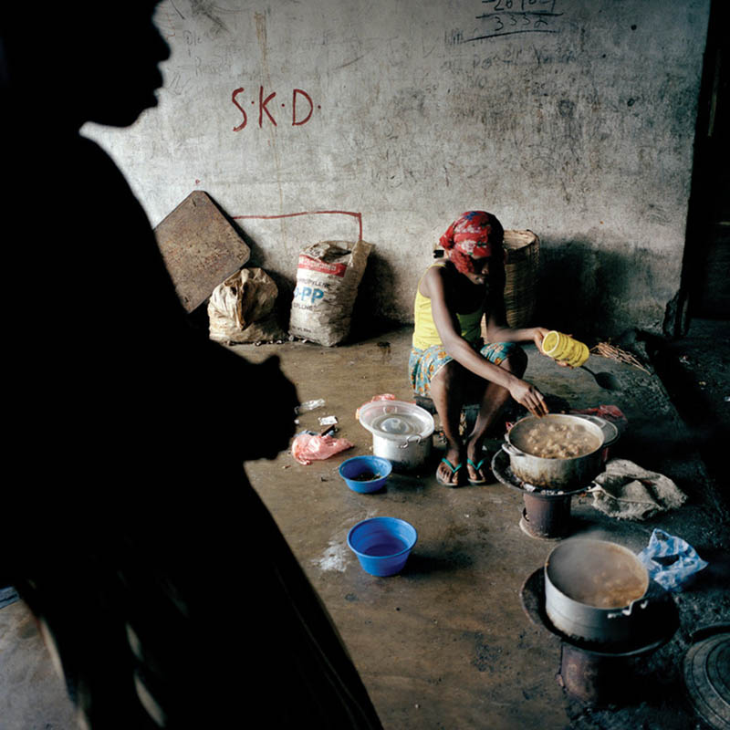 新闻战地摄影作品图集欣赏，英国摄影师Tim Hetherington（蒂姆・赫瑟林顿）作品集